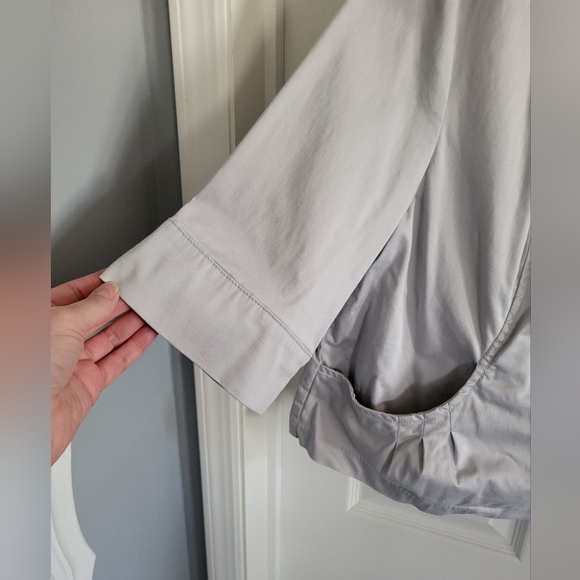 ANA jacket & blouse set - Picture 3 of 9